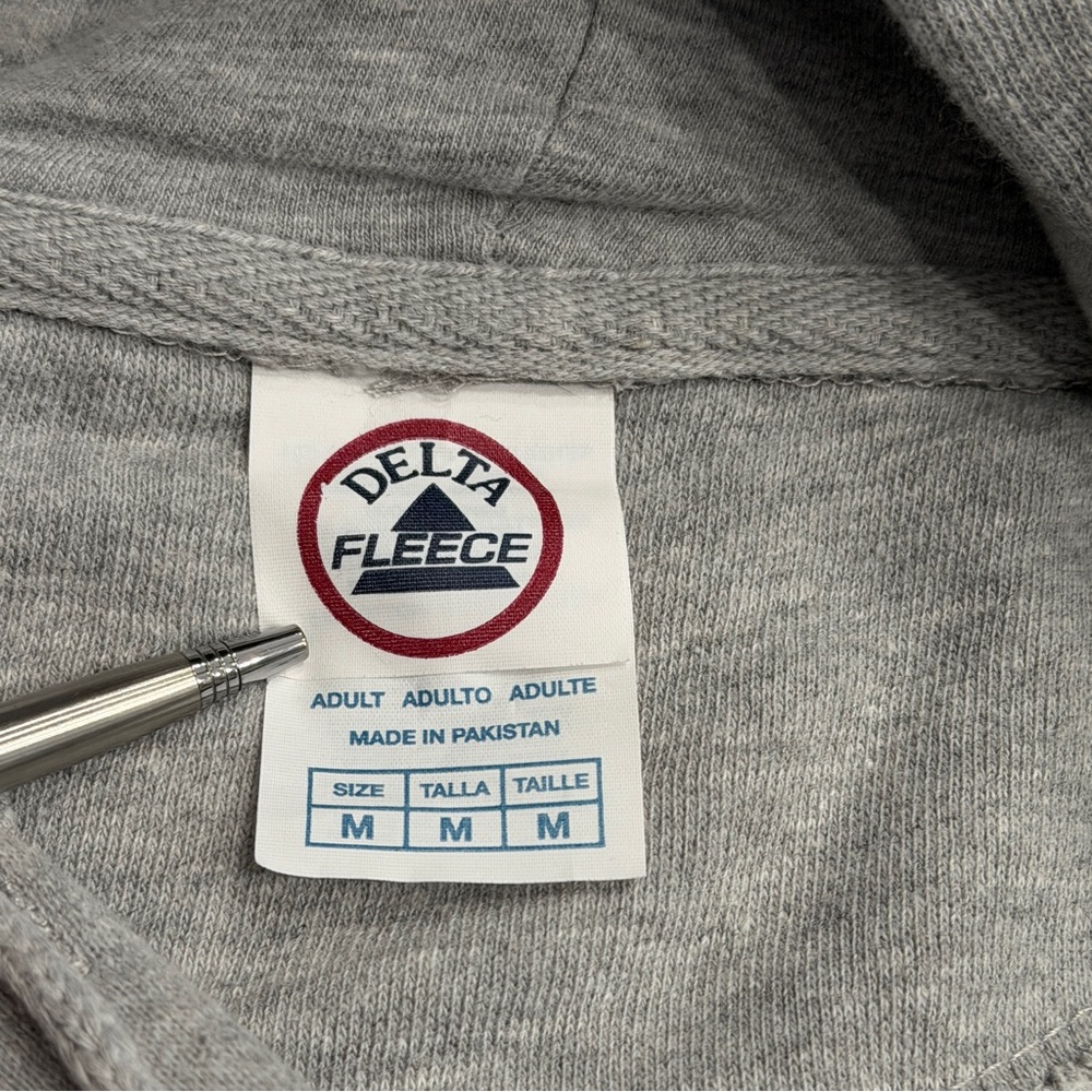 Chick-fil-a Hoodie Unisex M‎ Gray Eat Mor Chikin Cow Sweatshirt Pullover Uniform - Picture 6 of 8